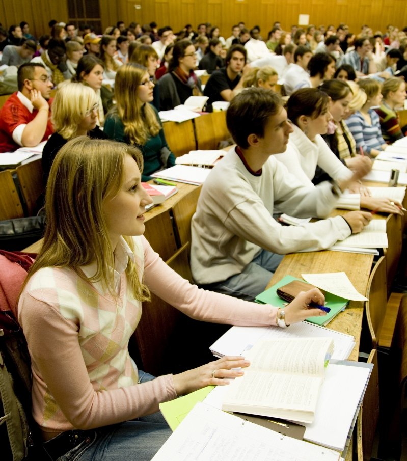 O que precisa para fazer faculdade na Europa?