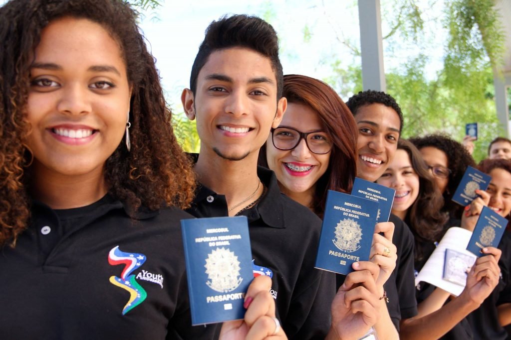 Mirian Ferreira faz um relato sobre a seleção do Jovens Embaixadores 2015