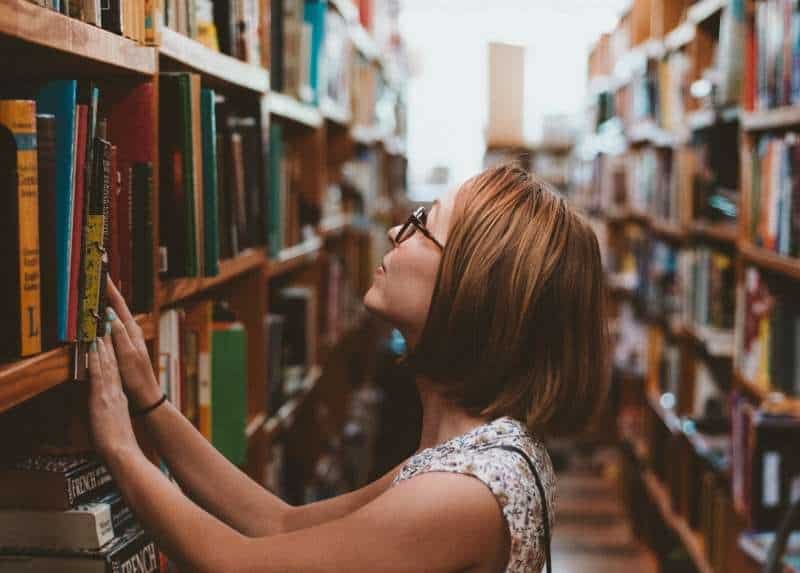 Science Ambassador: bolsa para graduação nos EUA em ciências recebe inscrições