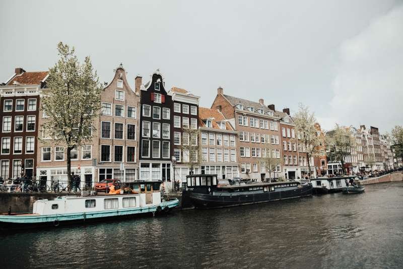 Bolsas para fazer mestrado em Amsterdam da Universidade de Amsterdam recebe inscrições