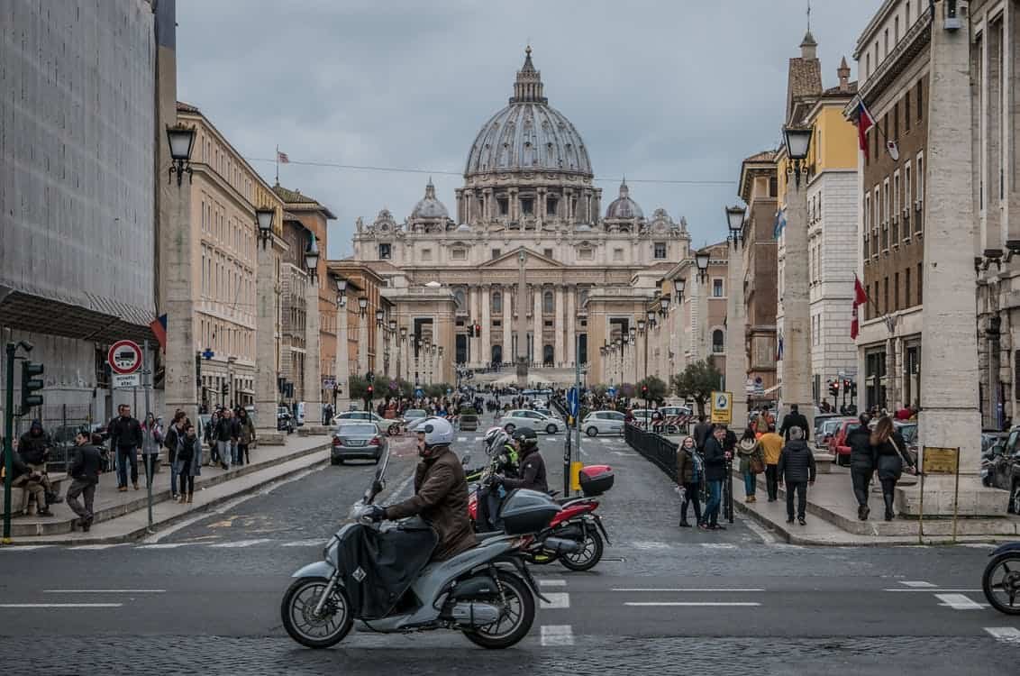 MAECI oferece bolsa para curso de italiano na Itália