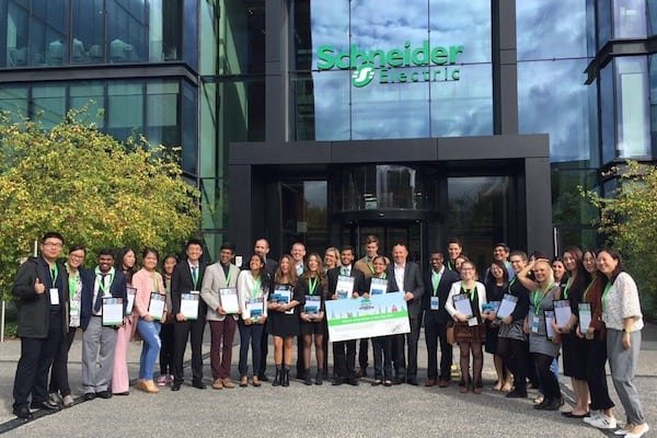 Go Green premia estudantes com viagem com tudo pago aos EUA
