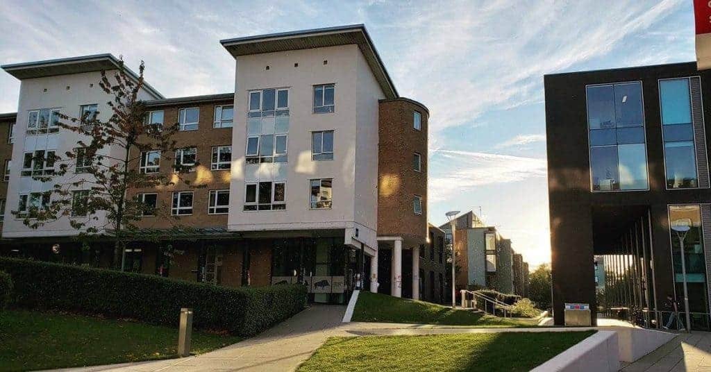 Bolsas para pós-graduação na Inglaterra: mestrado e doutorado na Universidade de Lancaster