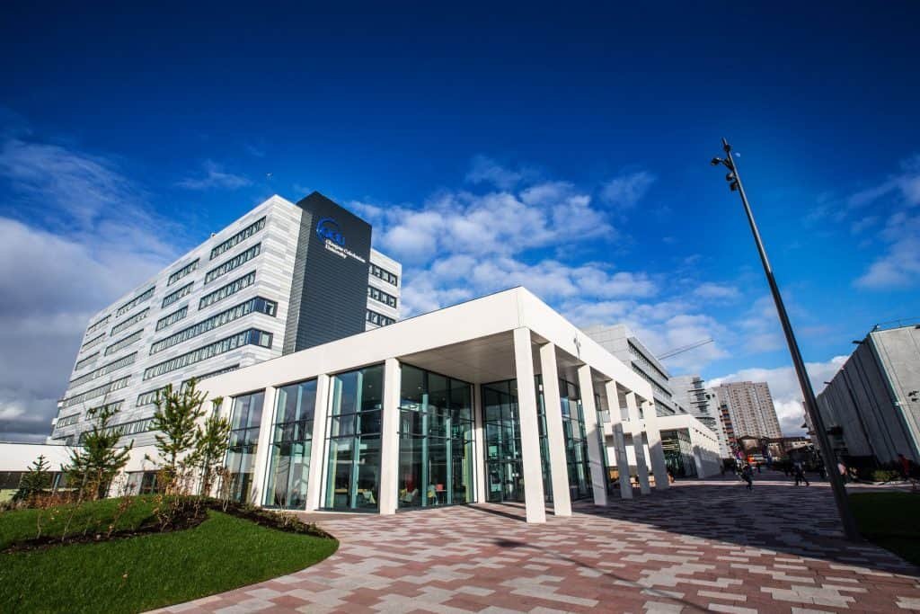 Universidade oferece bolsas para mestrado na Inglaterra e na Escócia