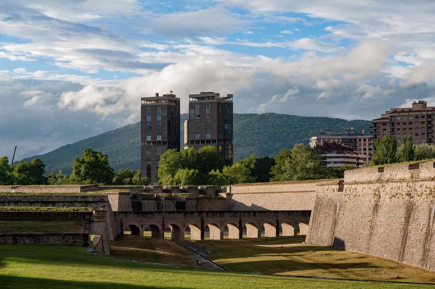 Bolsa do Santander e da Universidade de Navarra para master na Espanha