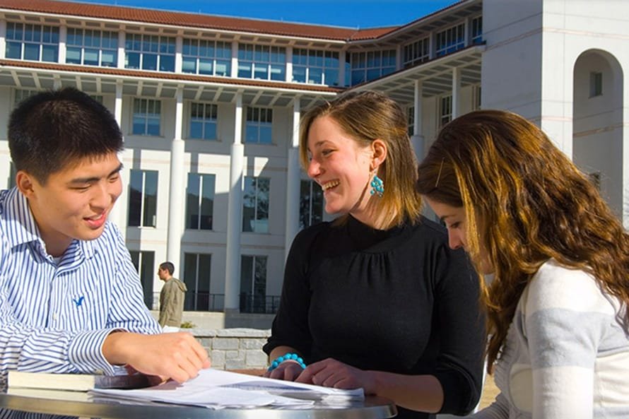 Emory University oferece bolsas para graduação nos EUA