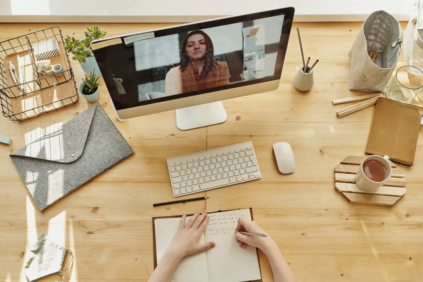 Cursos online gratuitos de universidades como Harvard, Yale e outras instituições