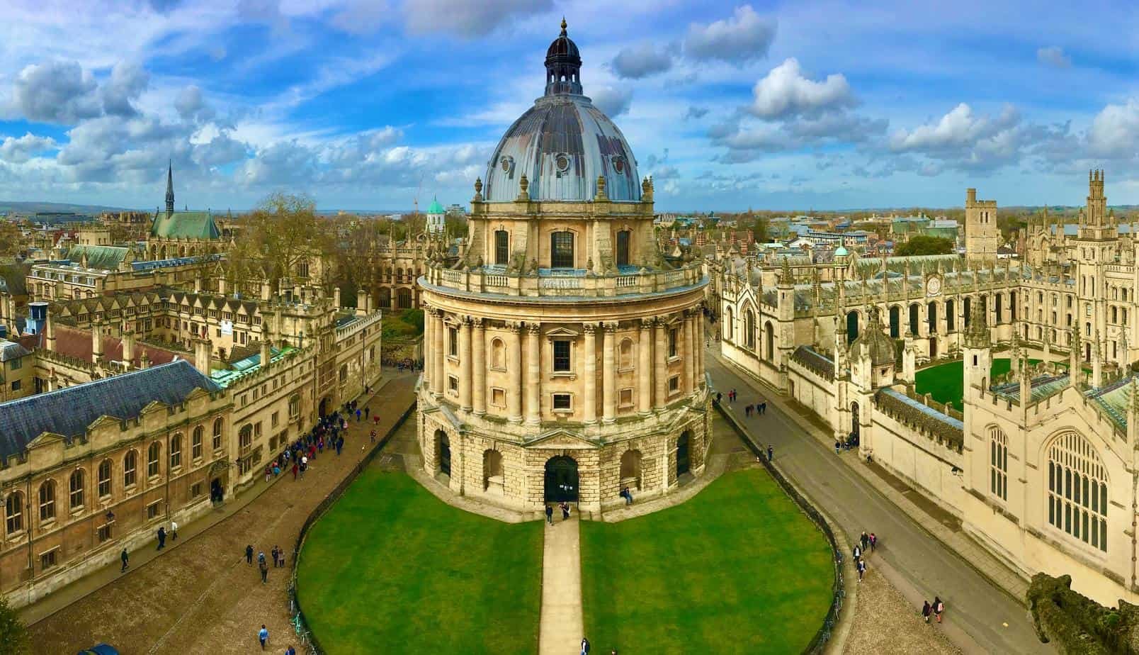 Reach Oxford Scholarships: bolsas fazer faculdade em Oxford