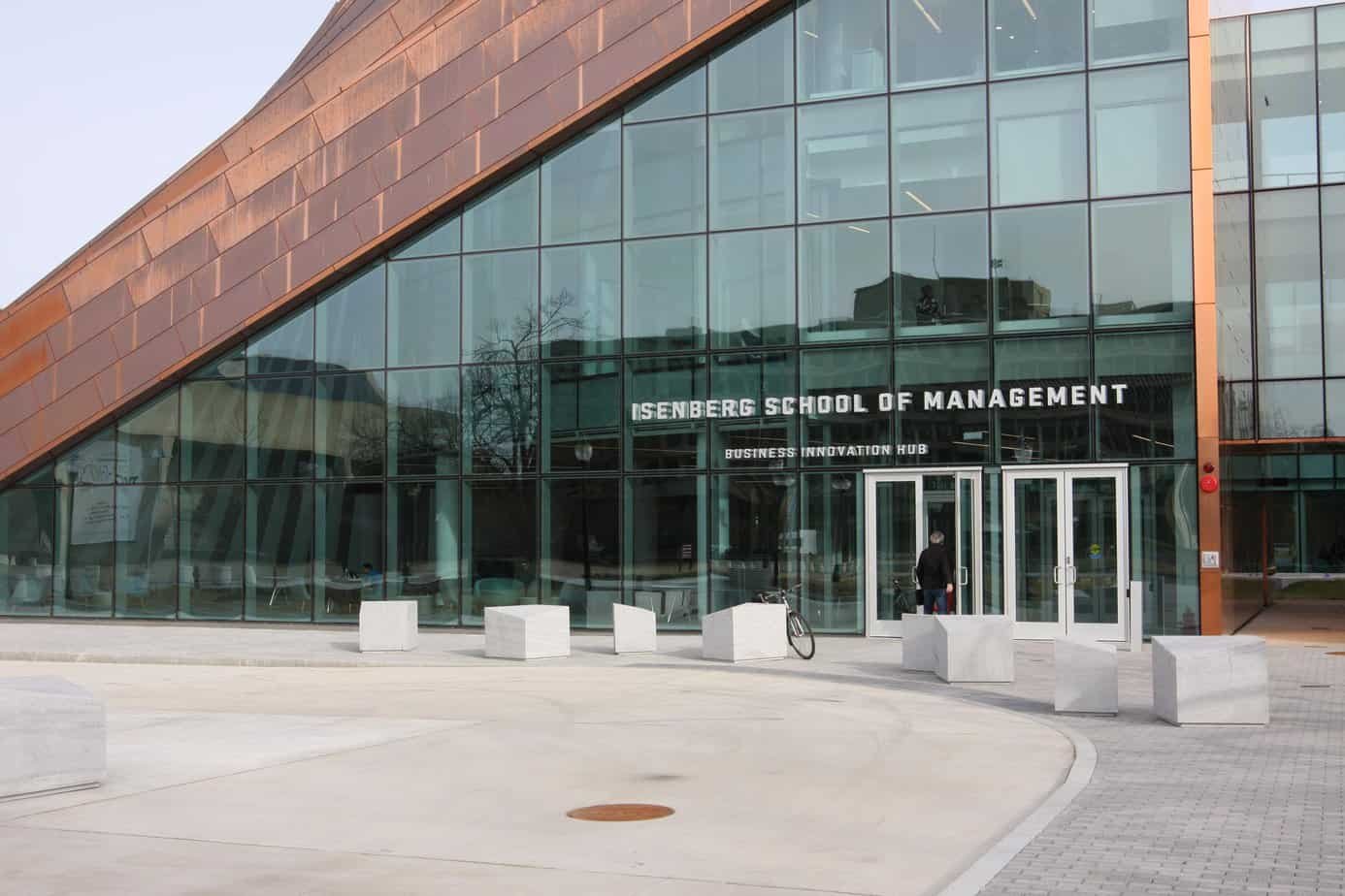 MBA nos EUA com tudo pago na Isenberg School of Business