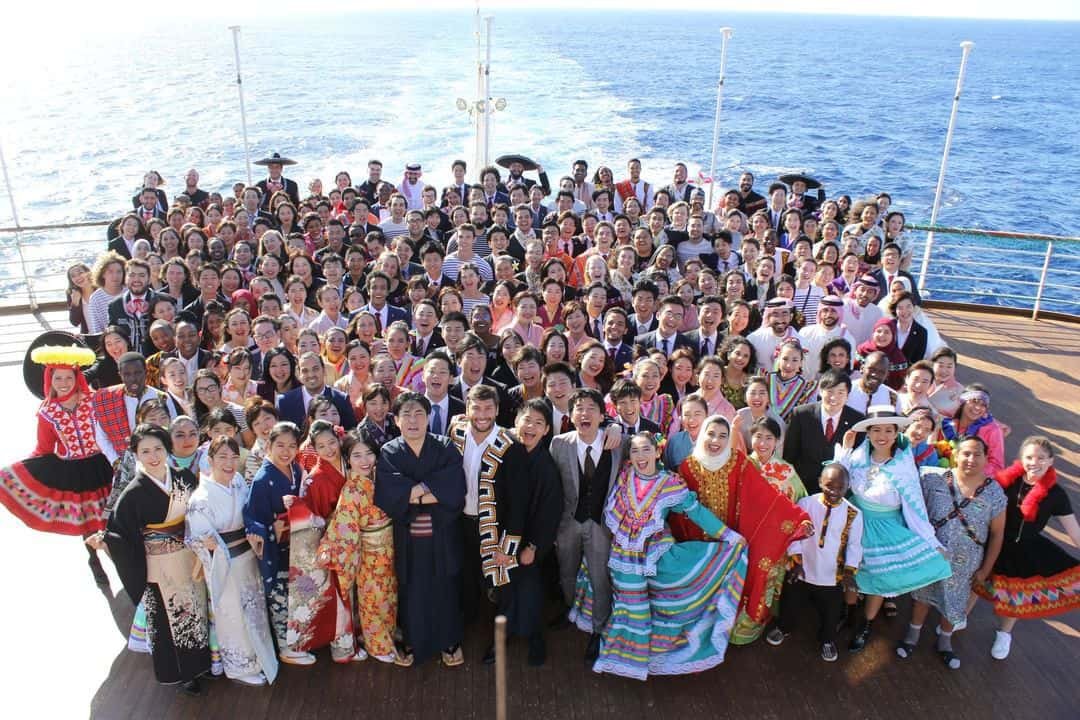 Ship for World Youth inclui bolsas de intercâmbio para o Japão e programação em navio